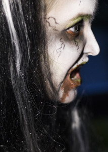 Halloween-sminkning-zombie