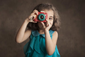 barn-med-kamera