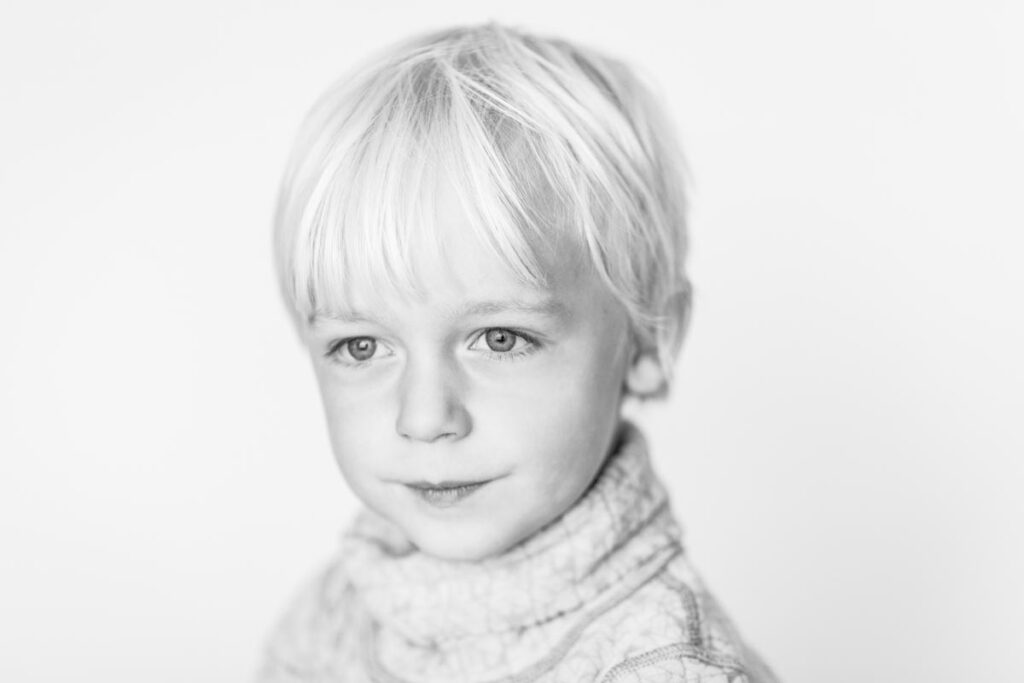 Porträtt av allvarlig Hugo